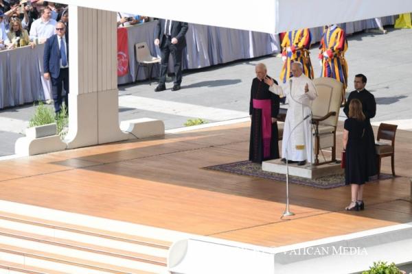 Bài Giáo Lý Năm Thánh 2025. Chúa Giêsu Kitô, Niềm Hy Vọng Của Chúng ta. II. Cuộc Đời Chúa Giêsu. Các Dụ Ngôn. Bài 9. Anh Mù Batimê. “Cứ yên tâm, đứng dậy, Người gọi anh đấy!”